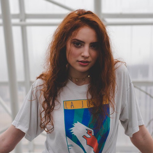 Maglietta con opzione di stampa T-shirt personalizzabile